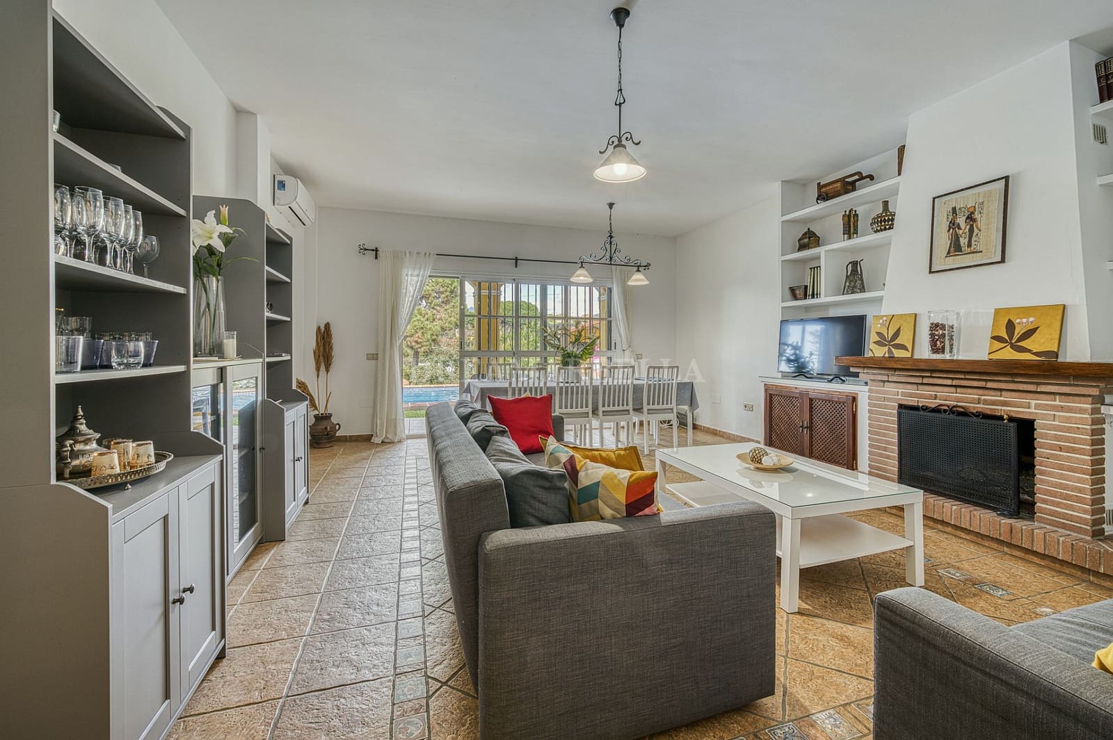 Chalet de 5 habitaciones en Marbella en venta con piscina garaje - 1.200.000 € (Ref: 9911412)