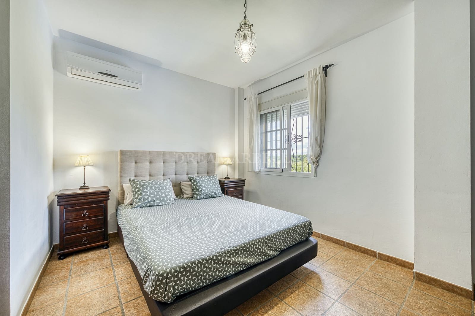 Chalet de 5 habitaciones en Marbella en venta con piscina garaje - 1.200.000 € (Ref: 9911412)