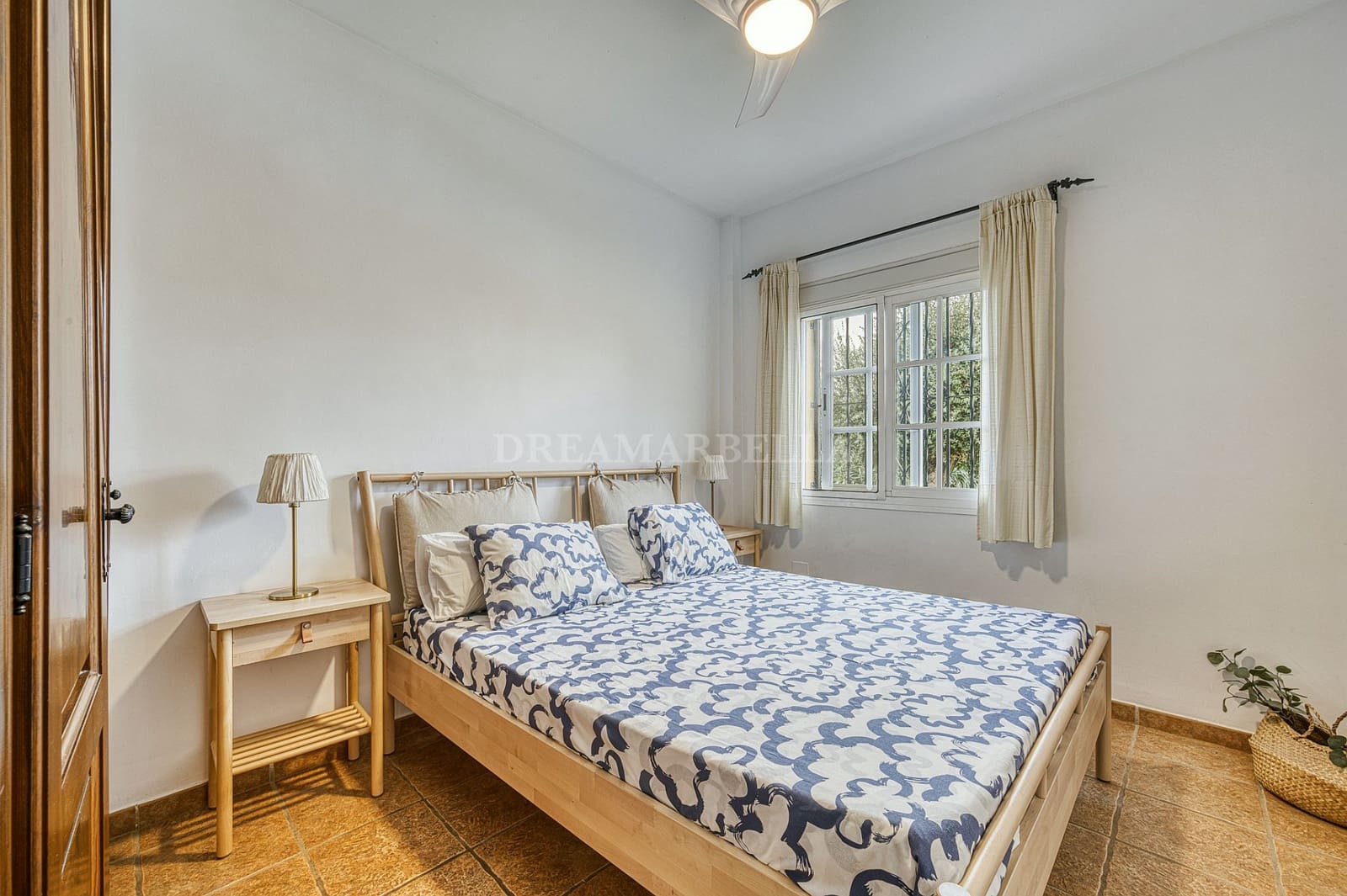 Chalet de 5 habitaciones en Marbella en venta con piscina garaje - 1.200.000 € (Ref: 9911412)
