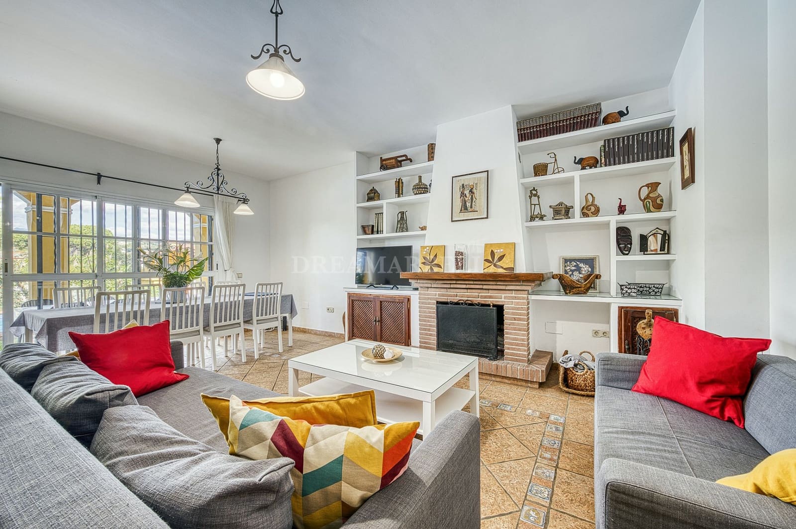 Chalet de 5 habitaciones en Marbella en venta con piscina garaje - 1.200.000 € (Ref: 9911412)