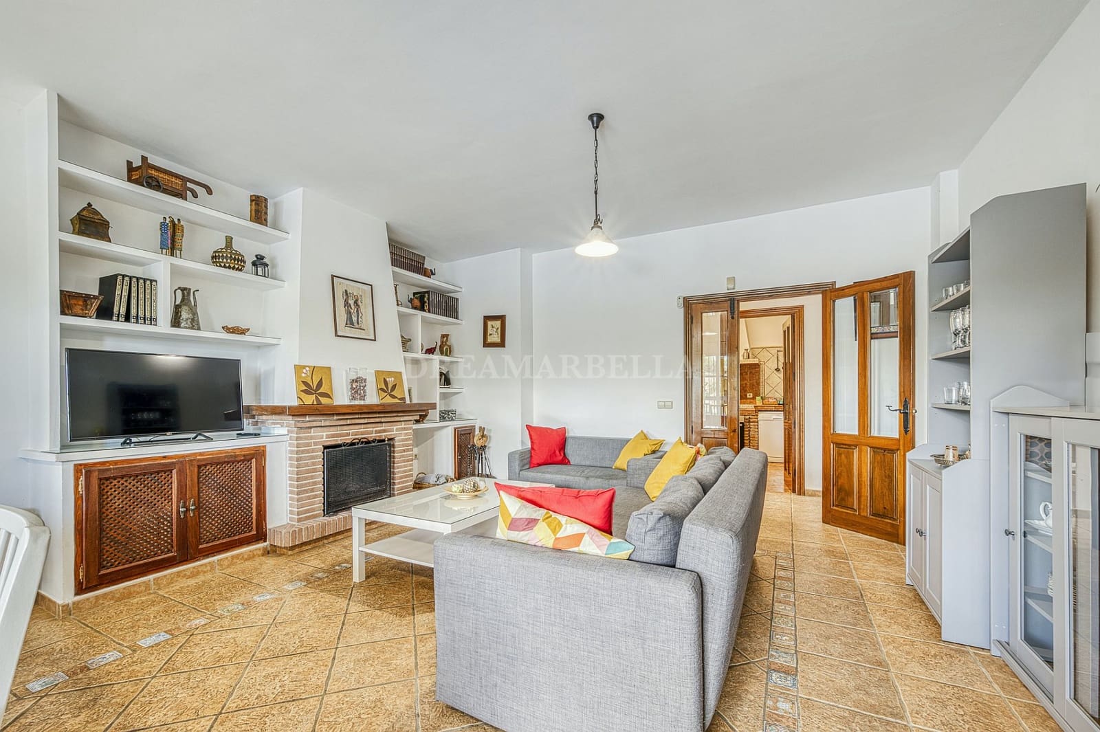 Chalet de 5 habitaciones en Marbella en venta con piscina garaje - 1.200.000 € (Ref: 9911412)