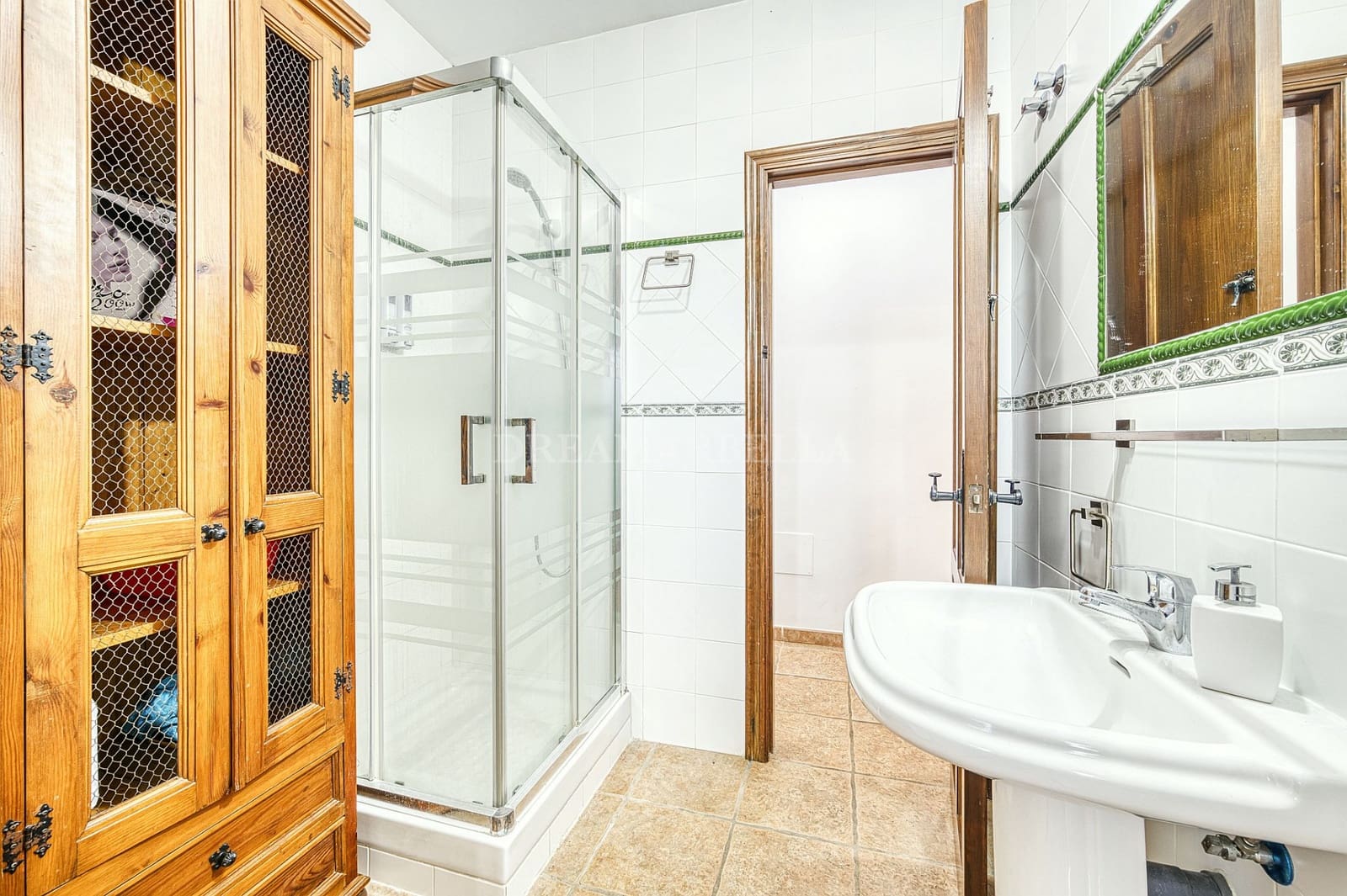 Chalet de 5 habitaciones en Marbella en venta con piscina garaje - 1.200.000 € (Ref: 9911412)