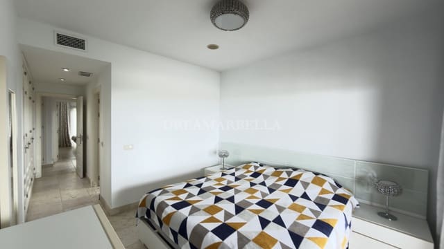 2 quarto Apartamento para arrendar em Estepona com piscina garagem - 2 500 € (Ref: 9911413)
