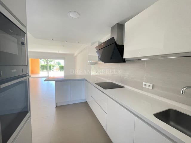 3 chambre Maison de Ville à vendre à Benahavís avec piscine garage - 676 000 € (Ref: 9911415)