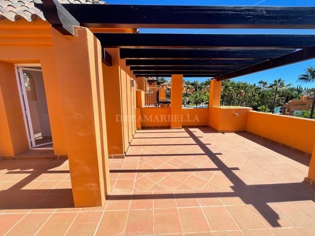 3 chambre Maison de Ville à vendre à Benahavís avec piscine garage - 676 000 € (Ref: 9911415)