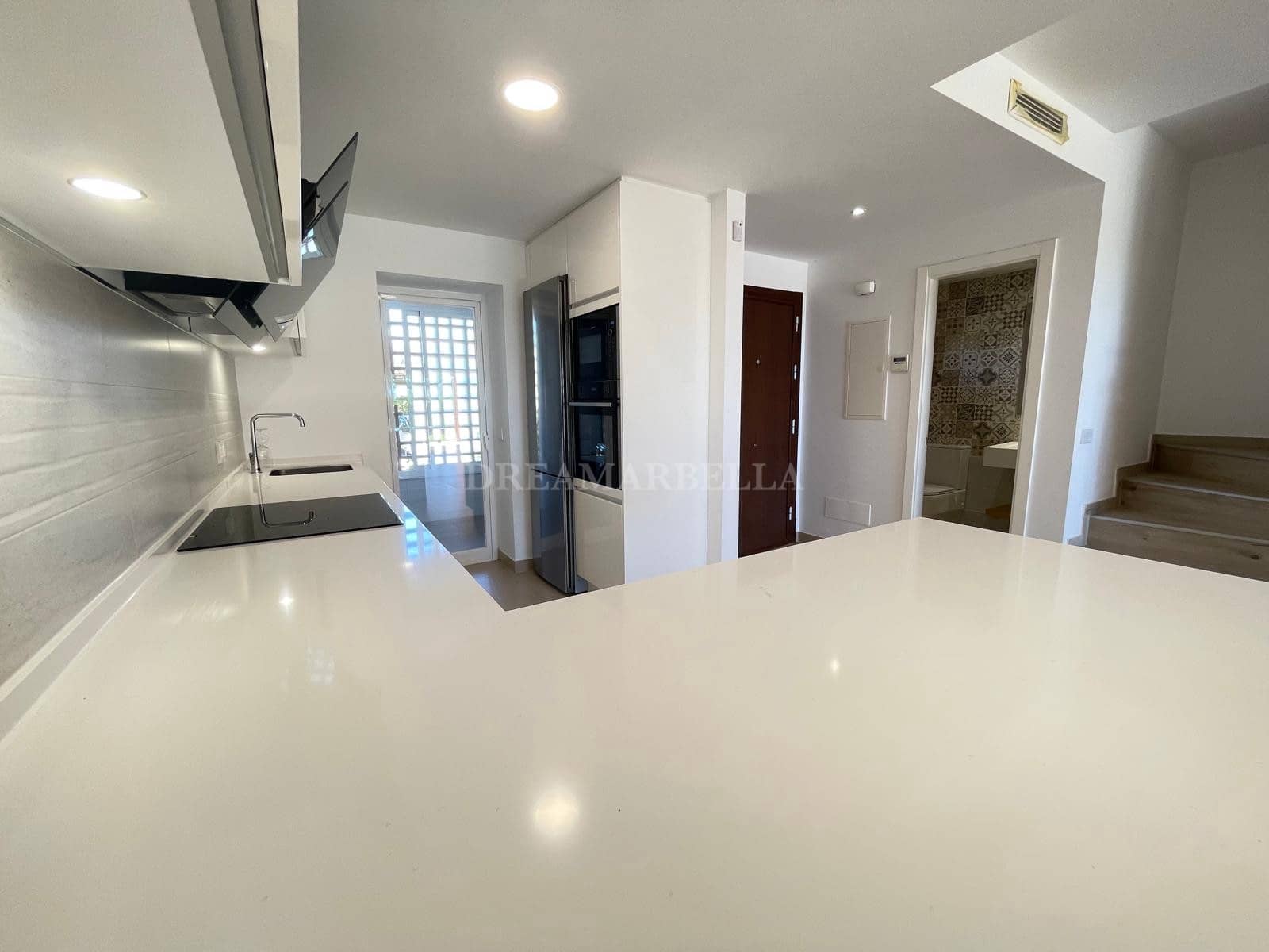 3 chambre Maison de Ville à vendre à Benahavis avec piscine garage - 676 000 € (Ref: 9911415)