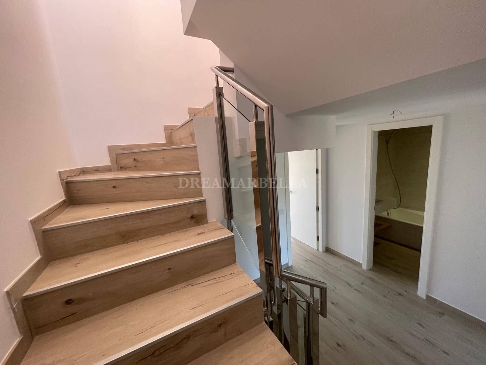 3 chambre Maison de Ville à vendre à Benahavis avec piscine garage - 676 000 € (Ref: 9911415)