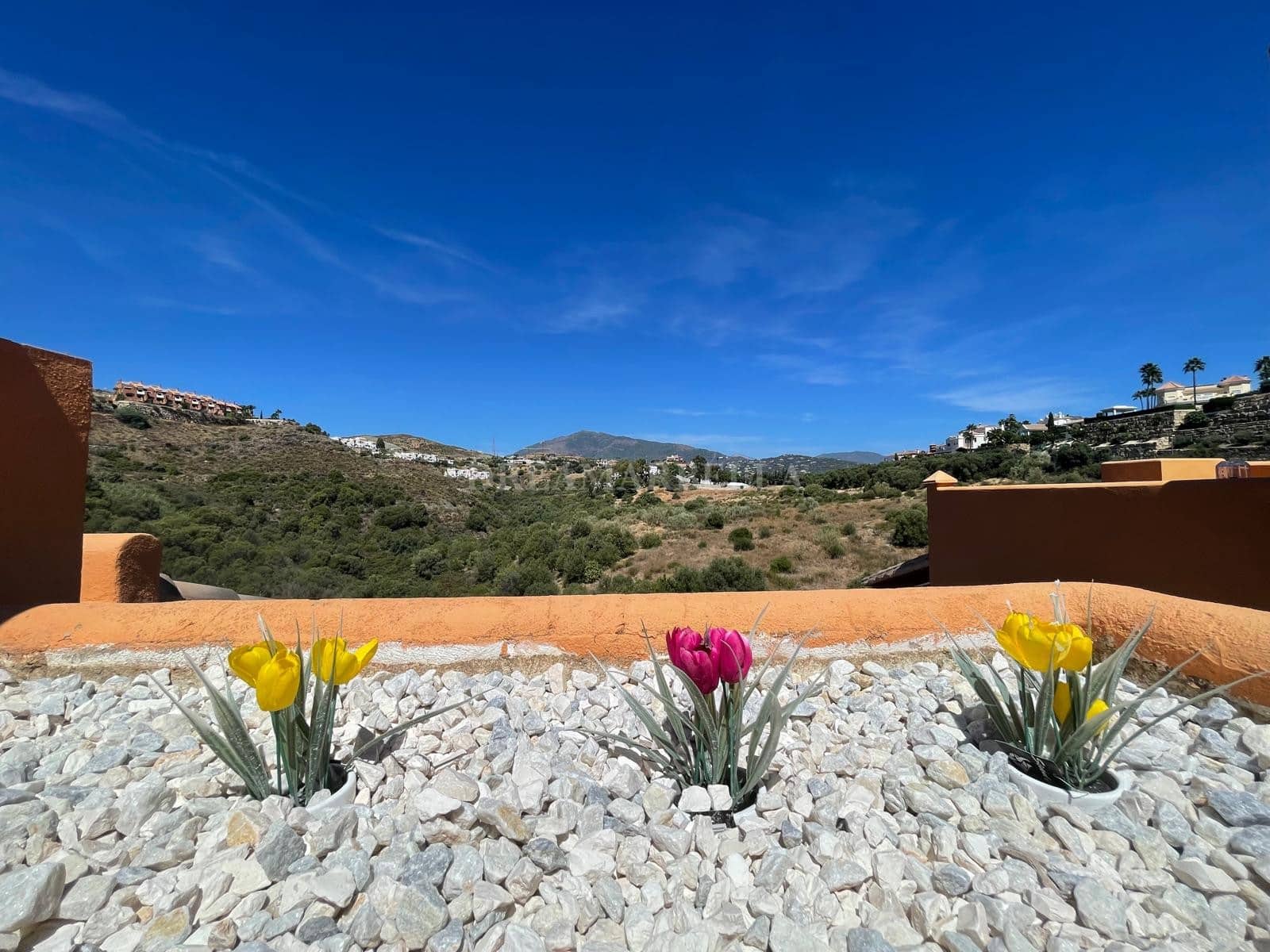 3 chambre Maison de Ville à vendre à Benahavis avec piscine garage - 676 000 € (Ref: 9911415)