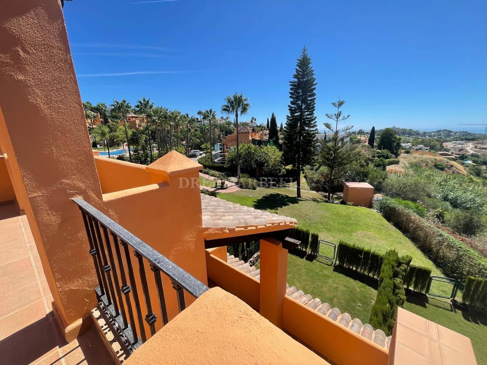 3 chambre Maison de Ville à vendre à Benahavis avec piscine garage - 676 000 € (Ref: 9911415)