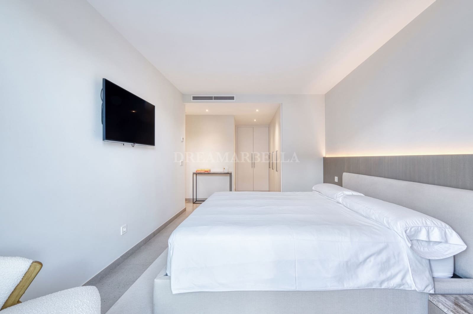4 sypialnia Penthouse na sprzedaż w San Pedro de Alcantara z garażem - 850 000 € (Ref: 9911418)