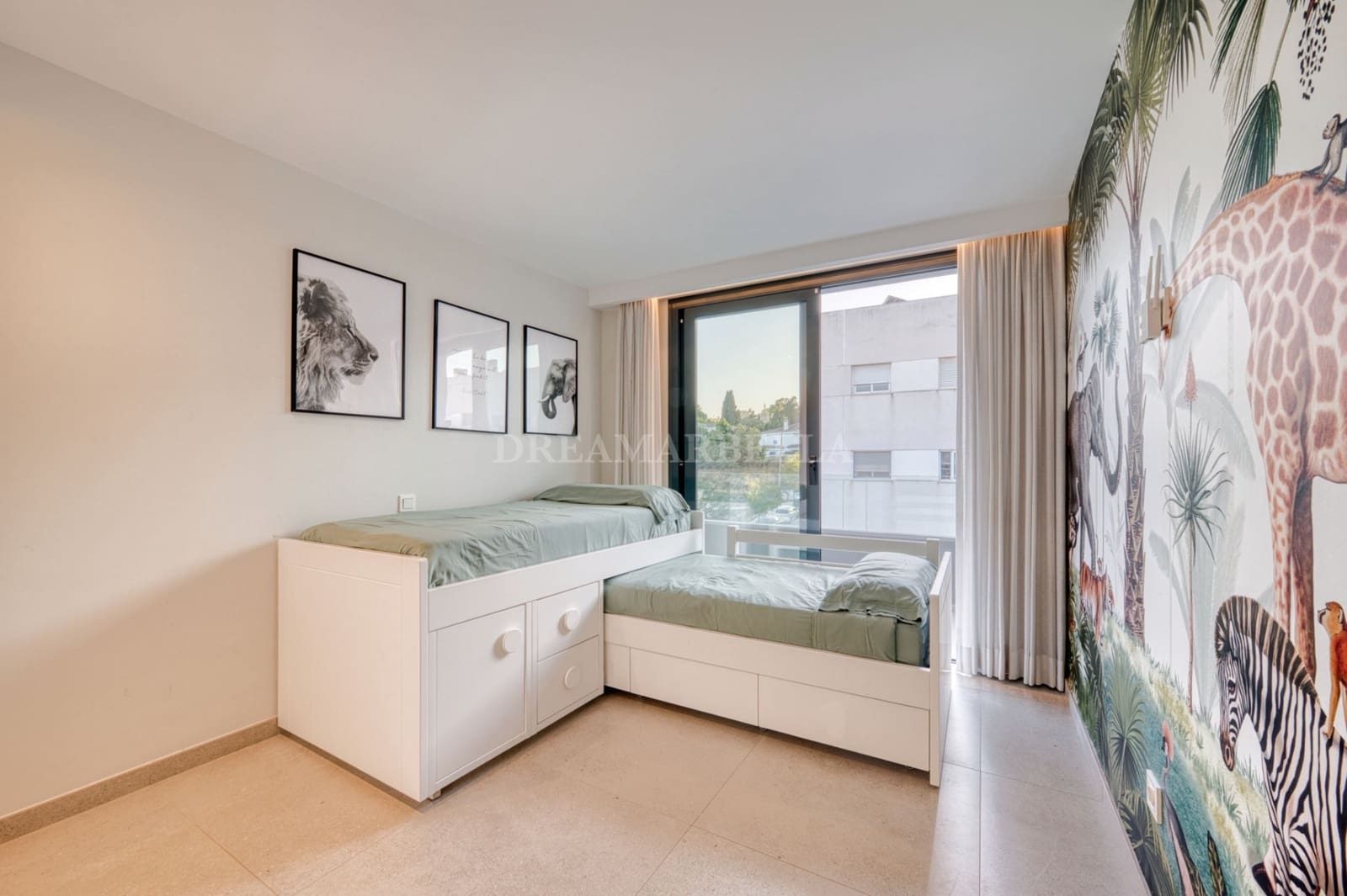 4 sypialnia Penthouse na sprzedaż w San Pedro de Alcantara z garażem - 850 000 € (Ref: 9911418)