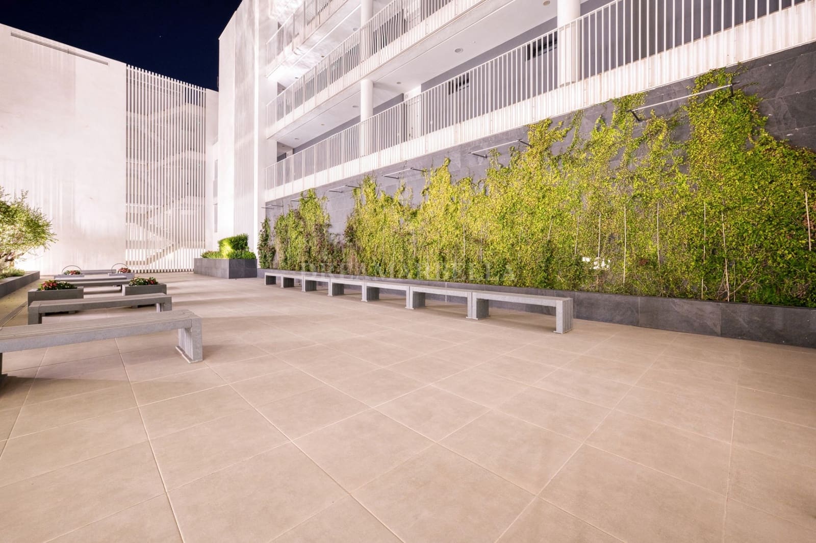 4 sypialnia Penthouse na sprzedaż w San Pedro de Alcantara z garażem - 850 000 € (Ref: 9911418)