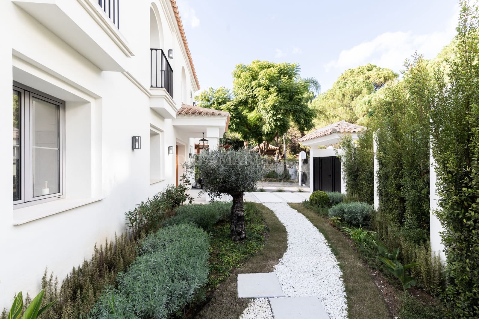 4 soverom Villa til salgs i Los Arqueros med svømmebasseng garasje - € 3 895 000 (Ref: 9911419)