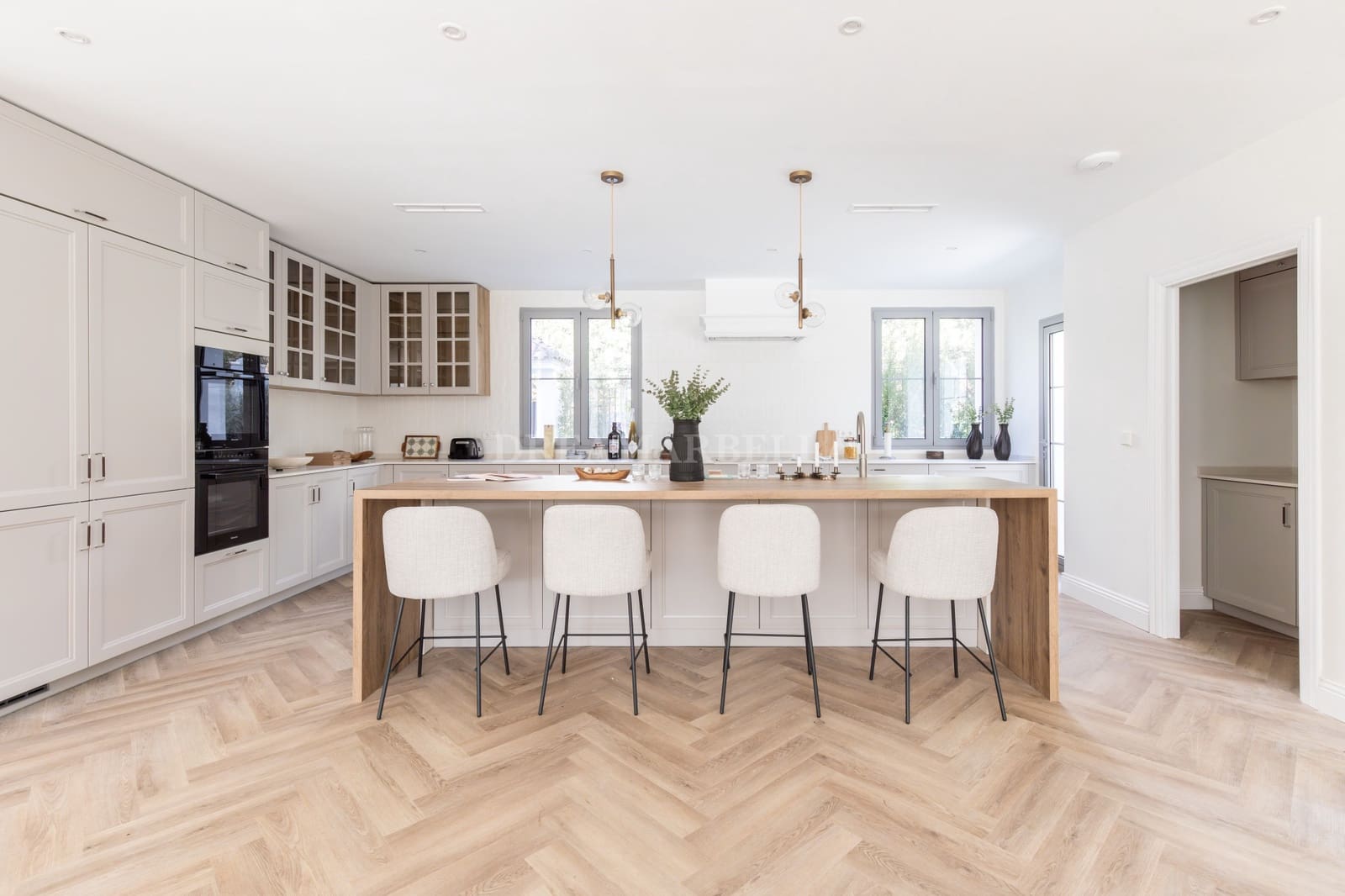 4 soverom Villa til salgs i Los Arqueros med svømmebasseng garasje - € 3 895 000 (Ref: 9911419)