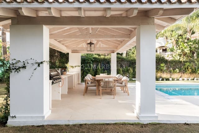 4 soverom Villa til salgs i Los Arqueros, Benahavís med svømmebasseng garasje - € 3 895 000 (Ref: 9911419)