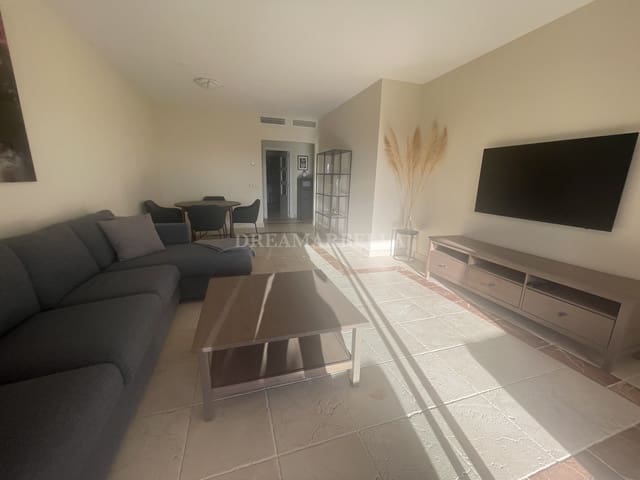 Appartement de 2 chambres à louer à Benahavís avec piscine garage - 2 500 € (Ref: 9911420)