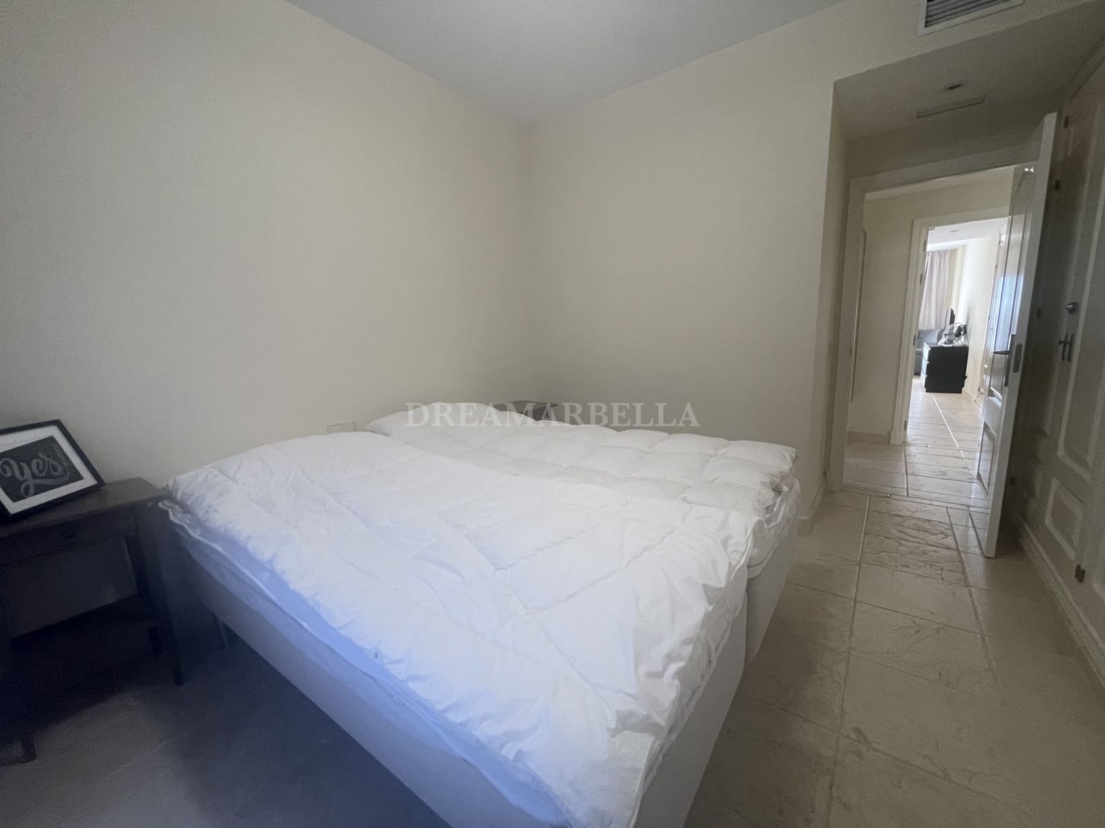 Appartement de 2 chambres à louer à Benahavis avec piscine garage - 2 500 € (Ref: 9911420)