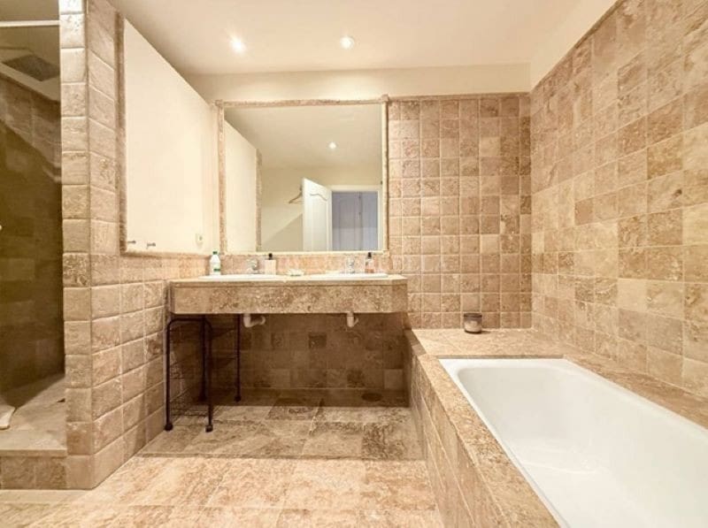 2 bedroom Apartment for holiday rental in Benahavis with pool garage - € 1,125 (Ref: 9911421)