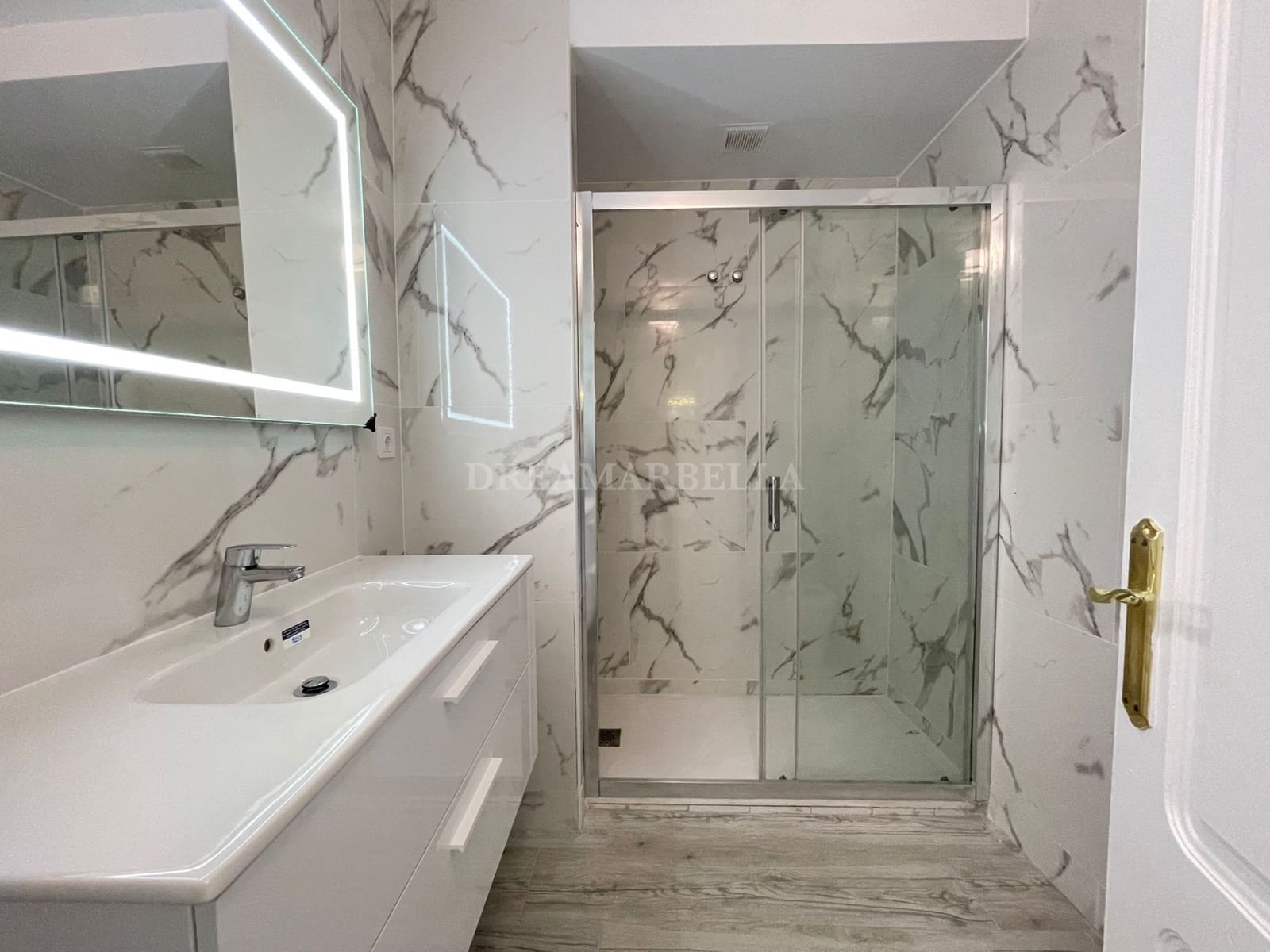 4 sovrum Villa att hyra i Marbella med pool garage - 4 900 € (Ref: 9911423)