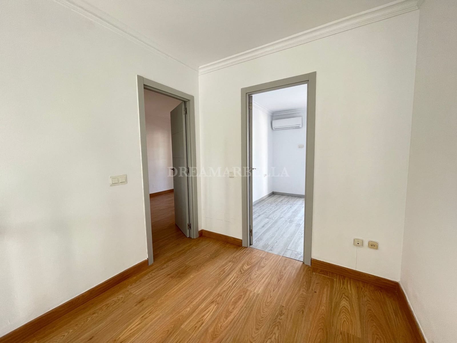 4 sovrum Villa att hyra i Marbella med pool garage - 4 900 € (Ref: 9911423)