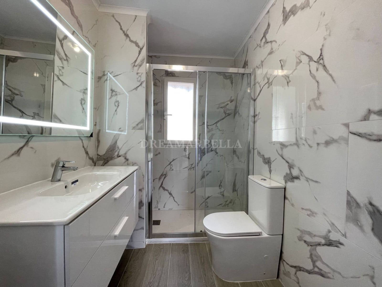 4 sovrum Villa att hyra i Marbella med pool garage - 4 900 € (Ref: 9911423)