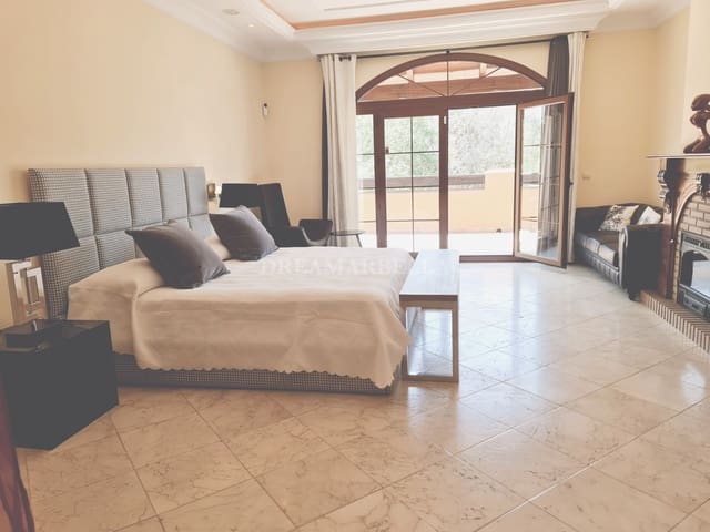 3 Zimmer Villa zu vermieten in Costalita, Estepona mit Pool Garage - 6.000 € (Ref: 9911424)