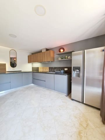 3 slaapkamer Villa voor vakantieverhuur in Costalita, Estepona met zwembad garage - € 42.000 (Ref: 9911425)