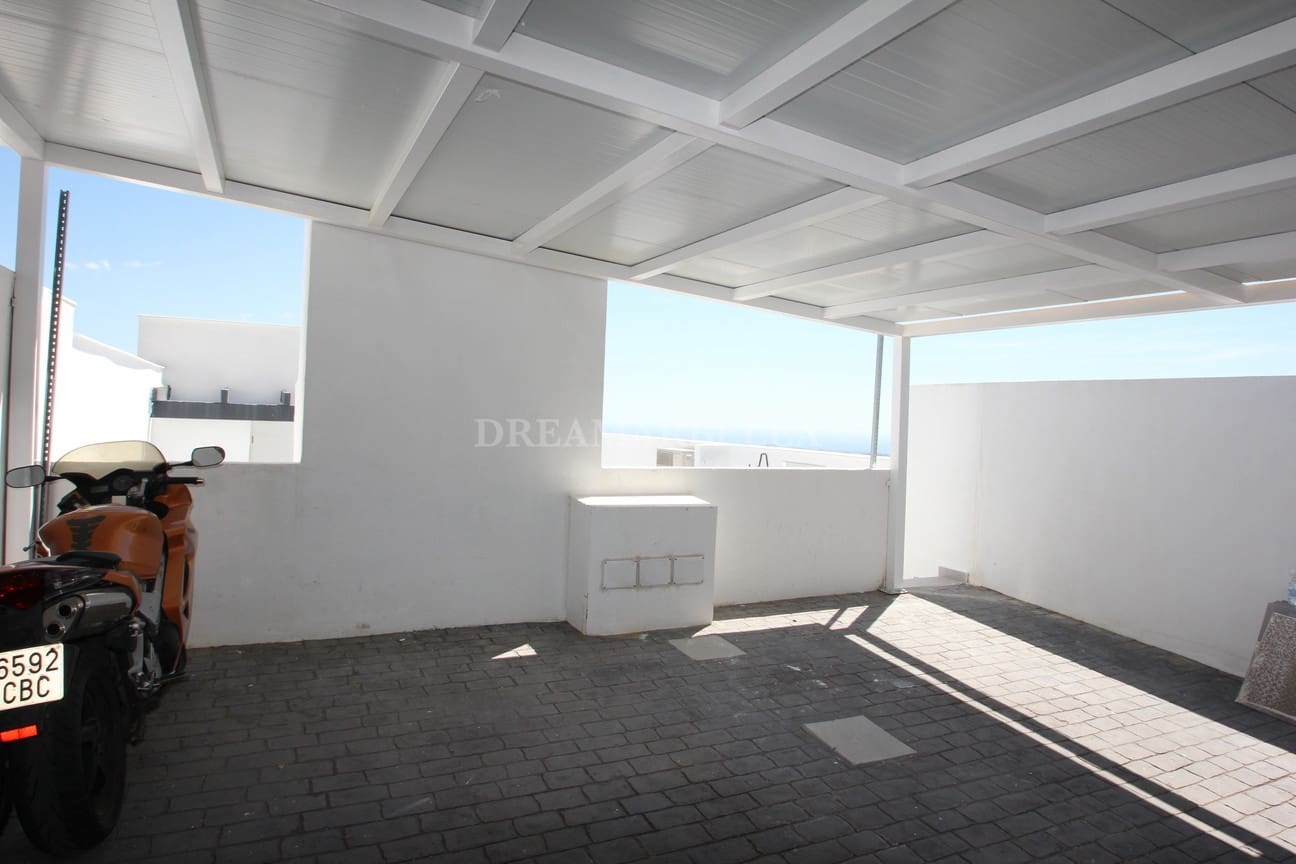 Maison de Ville de 4 chambres à louer à Marbella avec piscine garage - 3 500 € (Ref: 9911426)