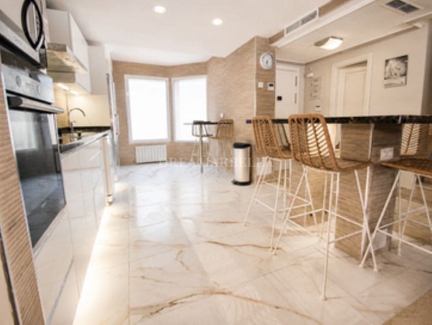 3 bedroom Townhouse for rent in Marbella with pool garage - € 4,800 (Ref: 9911427)