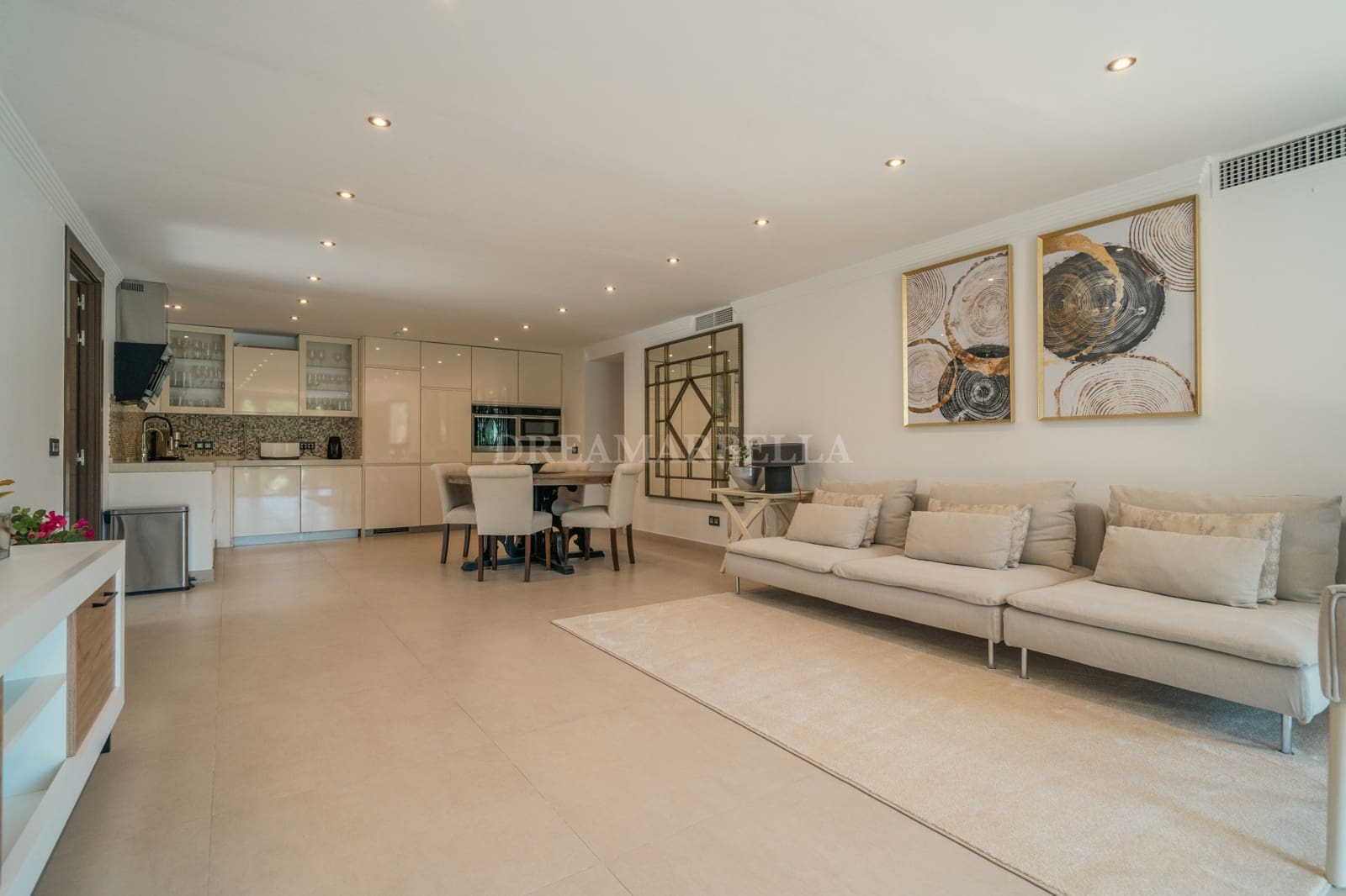 8 sypialnia Willa na sprzedaż w San Pedro de Alcantara z basenem garażem - 3 500 000 € (Ref: 9911428)