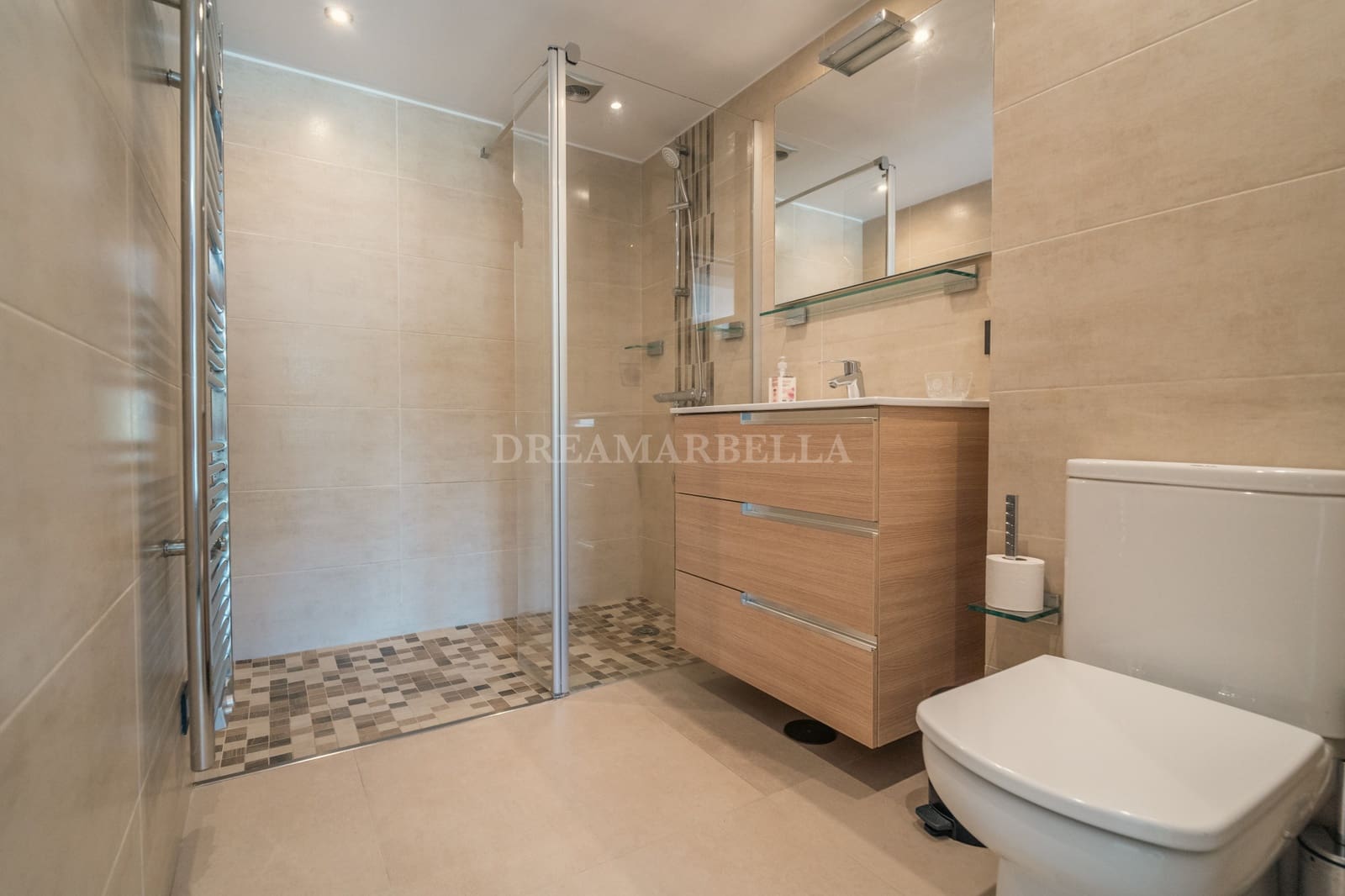 8 sovrum Villa att hyra i San Pedro de Alcantara med pool garage - 16 000 € (Ref: 9911429)