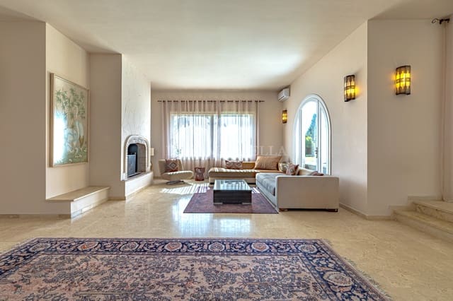 4 slaapkamer Villa te huur in El Paraiso, Estepona met zwembad garage - € 8.500 (Ref: 9911430)