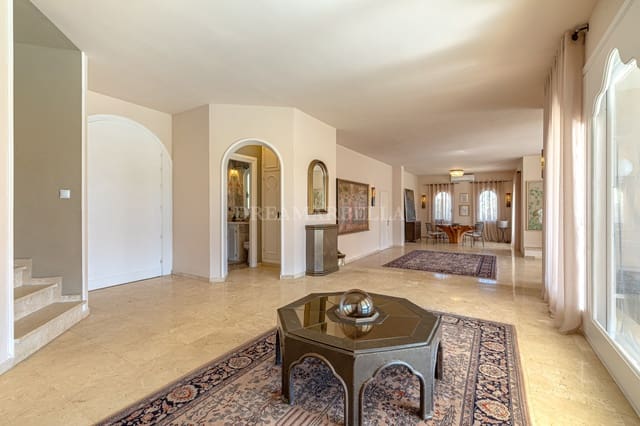 4 soverom Villa til leie i El Paraiso, Estepona med svømmebasseng garasje - € 8 500 (Ref: 9911430)