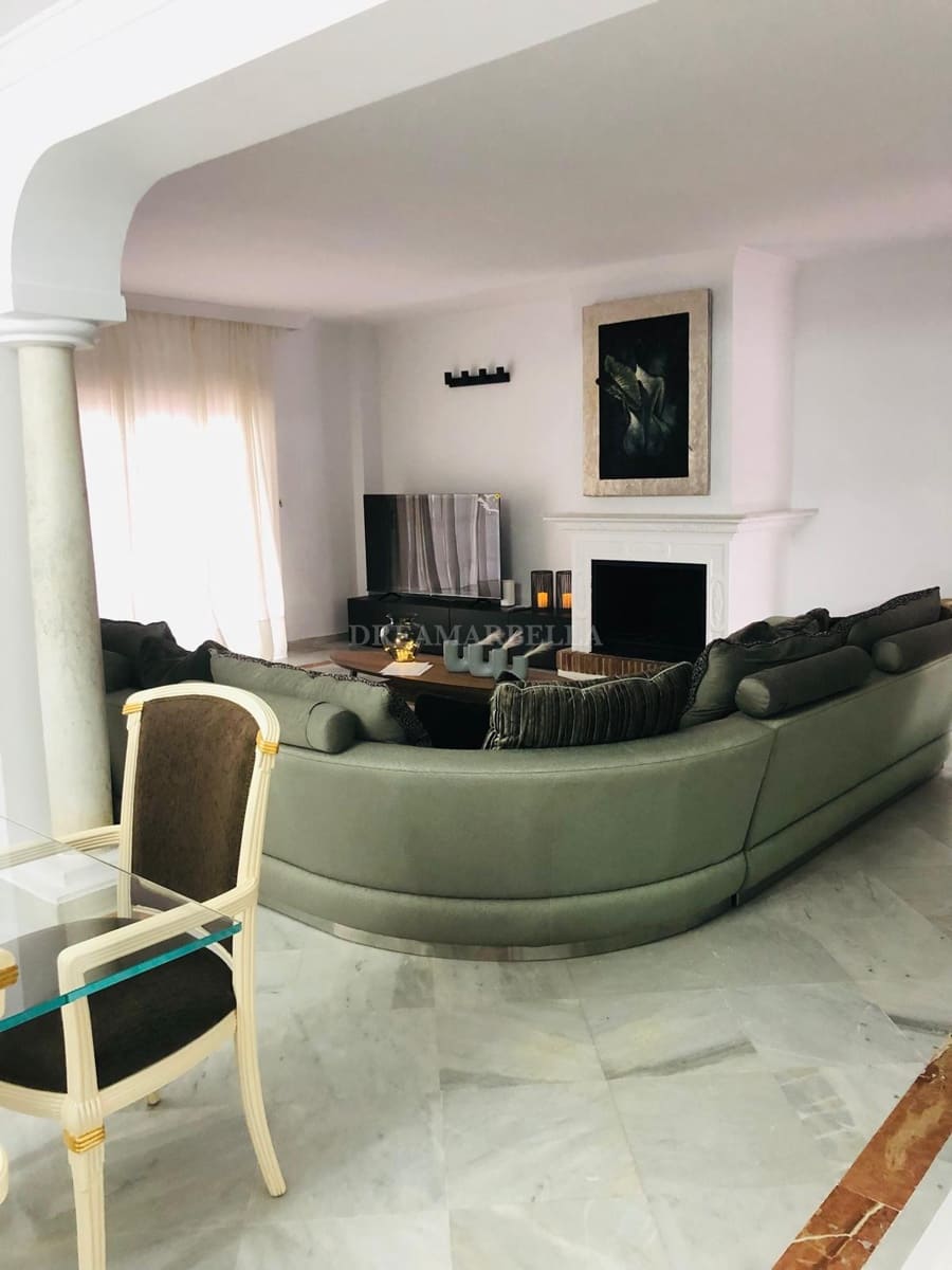 5 sovrum Villa att hyra i Marbella med pool garage - 6 000 € (Ref: 9911431)