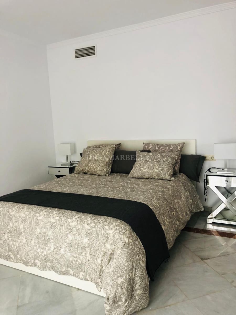 5 sovrum Villa att hyra i Marbella med pool garage - 6 000 € (Ref: 9911431)