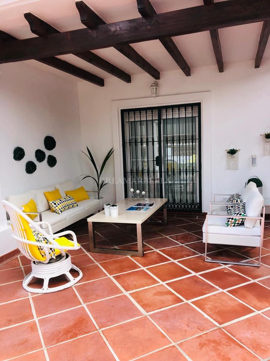 5 sovrum Villa att hyra i Marbella med pool garage - 6 000 € (Ref: 9911431)