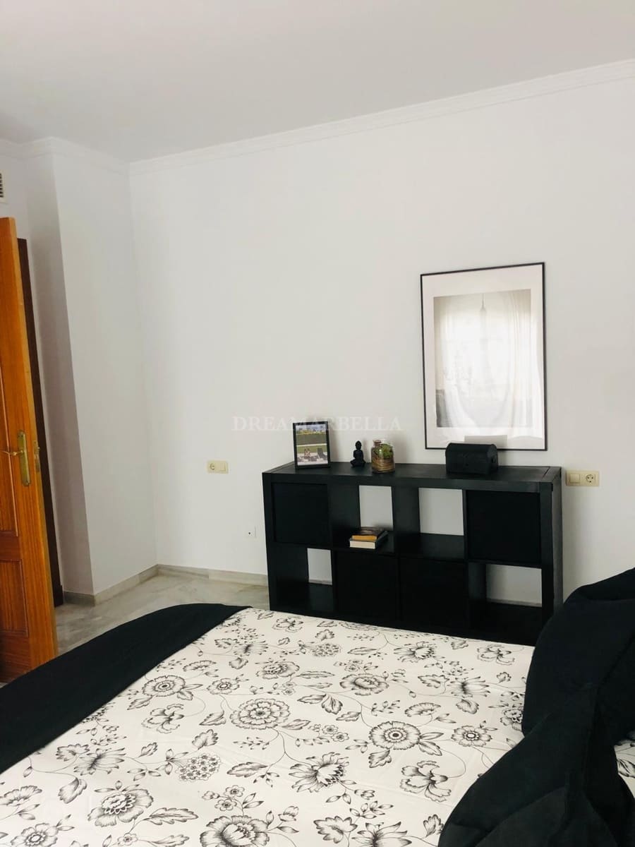 5 sovrum Villa att hyra i Marbella med pool garage - 6 000 € (Ref: 9911431)