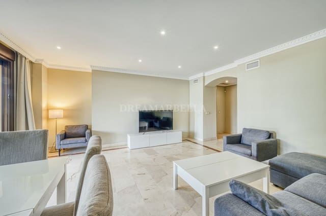 2 bedroom Apartment for sale in Benahavís with pool garage - € 435,000 (Ref: 9911432)