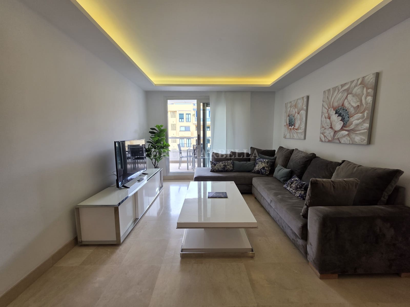 3 soveværelse Penthouse til salg i San Pedro de Alcantara med swimmingpool garage - € 675.000 (Ref: 9911435)