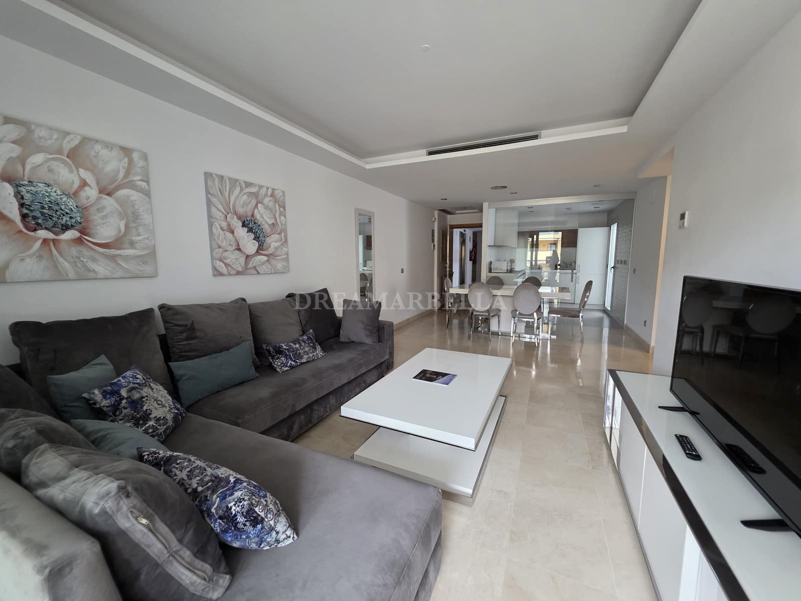 3 soveværelse Penthouse til salg i San Pedro de Alcantara med swimmingpool garage - € 675.000 (Ref: 9911435)