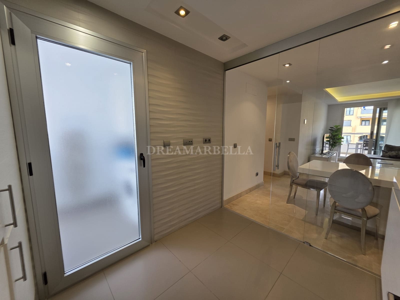 3 soveværelse Penthouse til salg i San Pedro de Alcantara med swimmingpool garage - € 675.000 (Ref: 9911435)