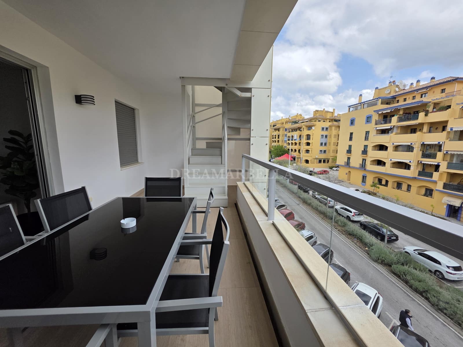 3 soveværelse Penthouse til salg i San Pedro de Alcantara med swimmingpool garage - € 675.000 (Ref: 9911435)