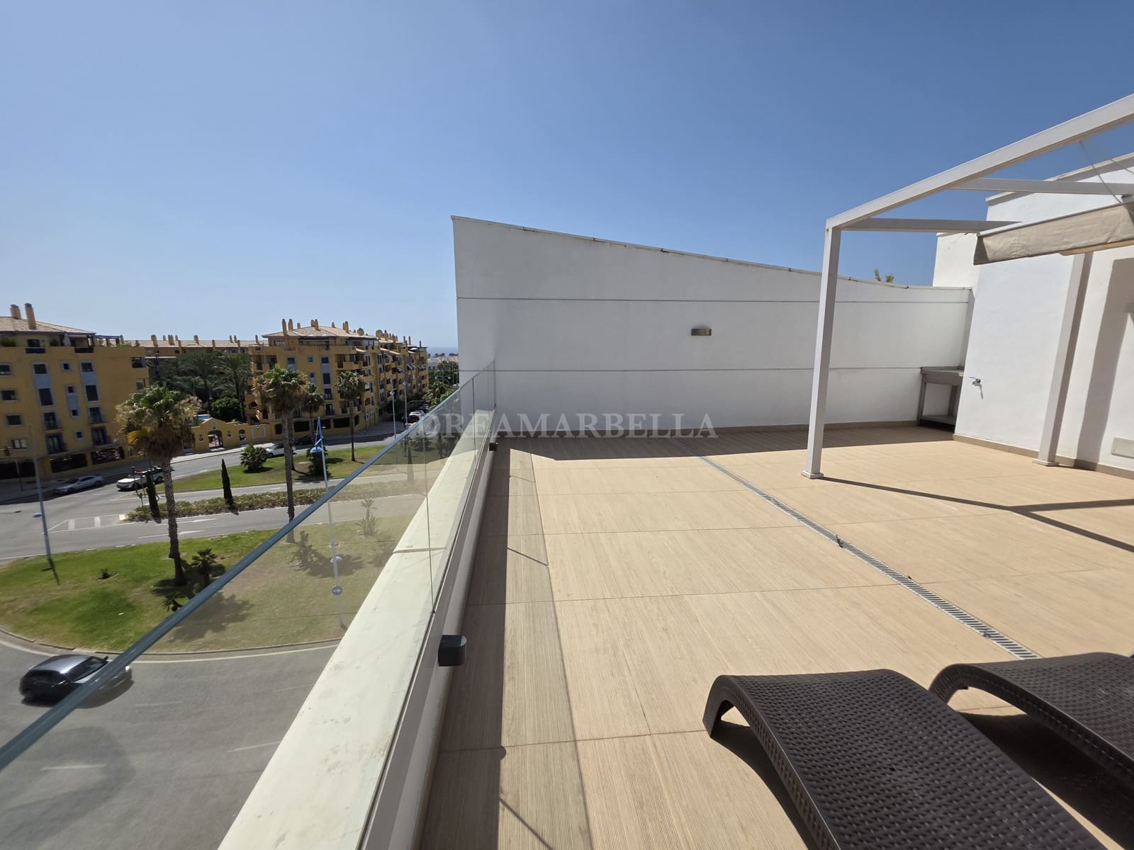 3 quarto Penthouse para venda em San Pedro de Alcantara com piscina garagem - 769 000 € (Ref: 9911437)
