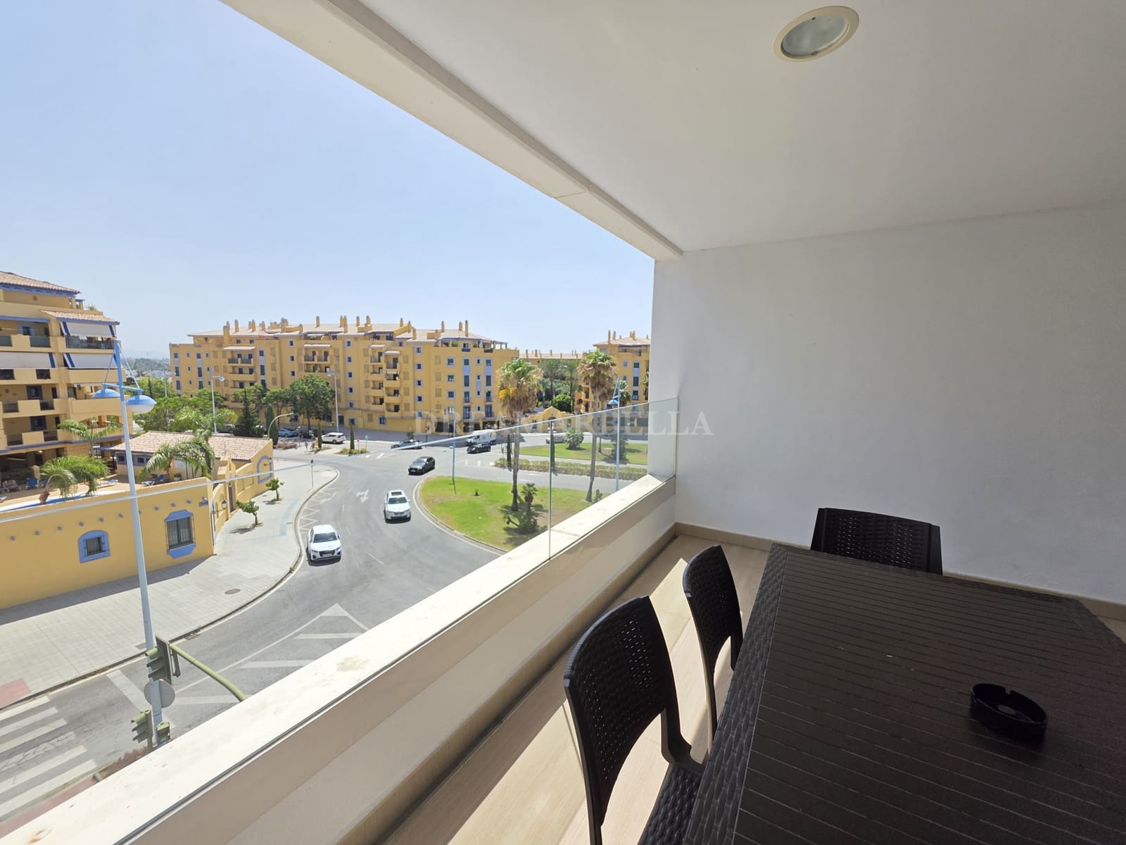 3 quarto Penthouse para venda em San Pedro de Alcantara com piscina garagem - 769 000 € (Ref: 9911437)