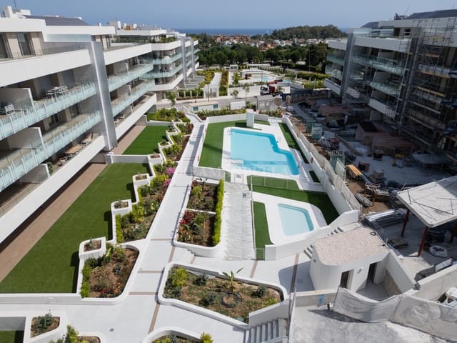 Kommersiell att hyra i San Pedro de Alcantara, Marbella med pool - 3 000 € (Ref: 9911439)