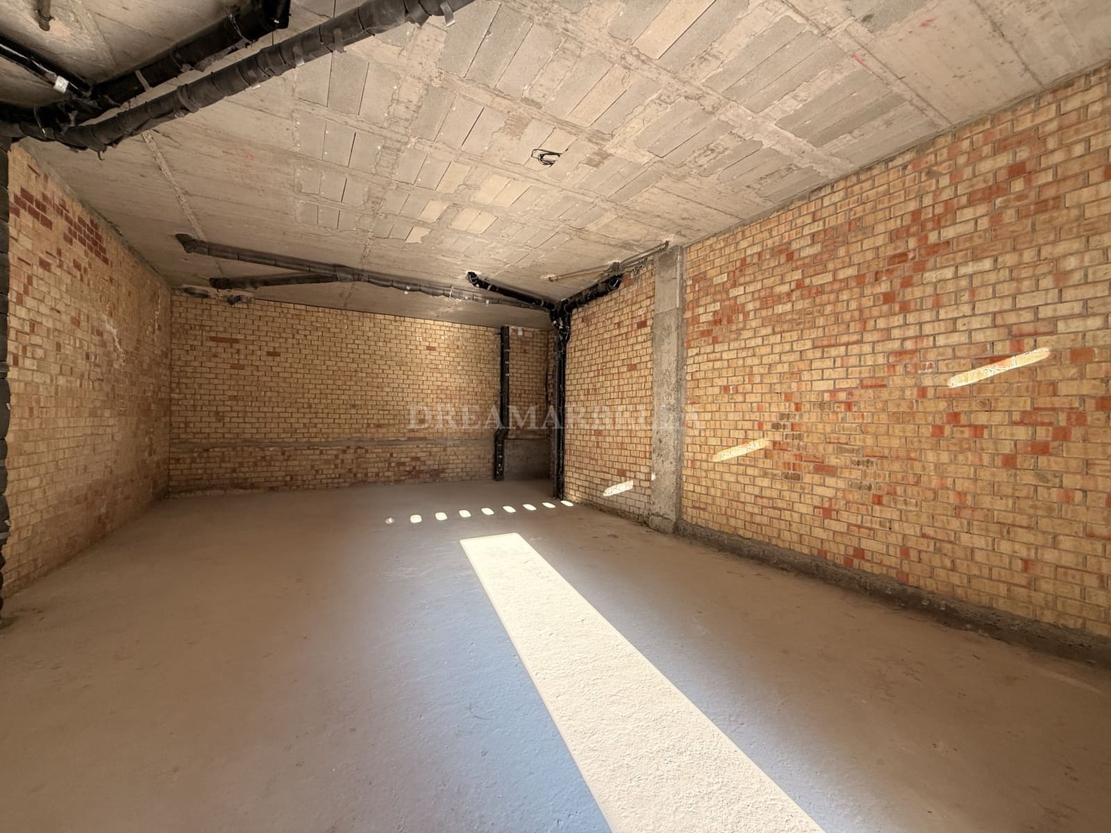Kommersiell att hyra i San Pedro de Alcantara med pool - 3 000 € (Ref: 9911439)