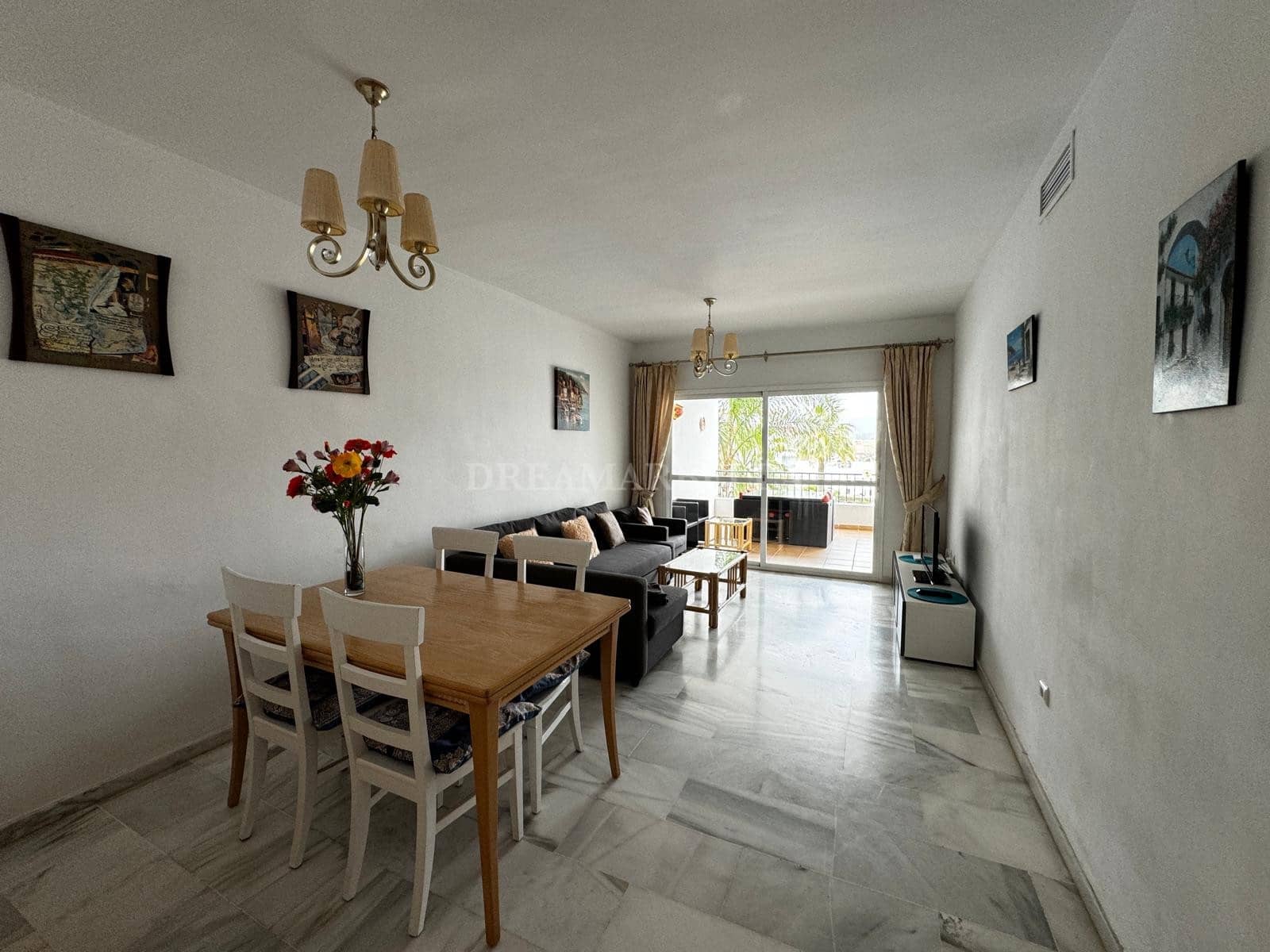 2 soveværelse Lejlighed til salg i Riviera del Sol med swimmingpool garage - € 300.000 (Ref: 9911440)