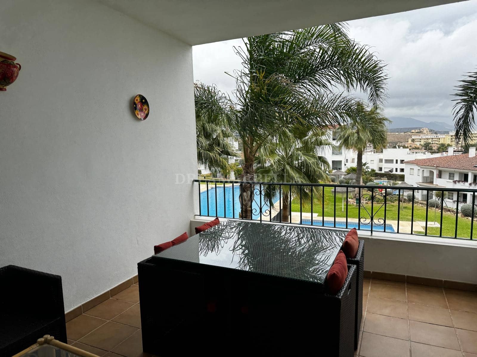 2 soveværelse Lejlighed til salg i Riviera del Sol med swimmingpool garage - € 300.000 (Ref: 9911440)