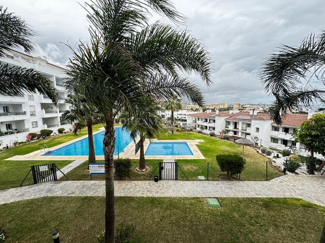 2 soveværelse Lejlighed til salg i Riviera del Sol, Mijas med swimmingpool garage - € 300.000 (Ref: 9911440)