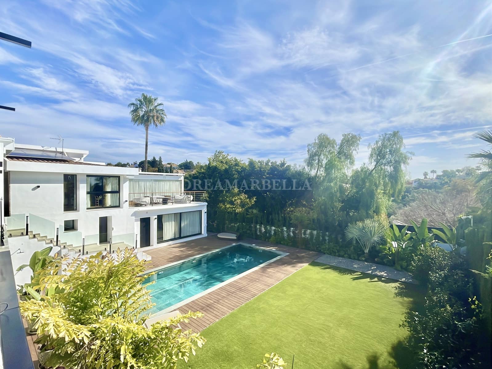 4 makuuhuone Huvila myytävänä paikassa Marbella mukana uima-altaan 
autotalli - 2 590 000 € (Ref: 9911441)